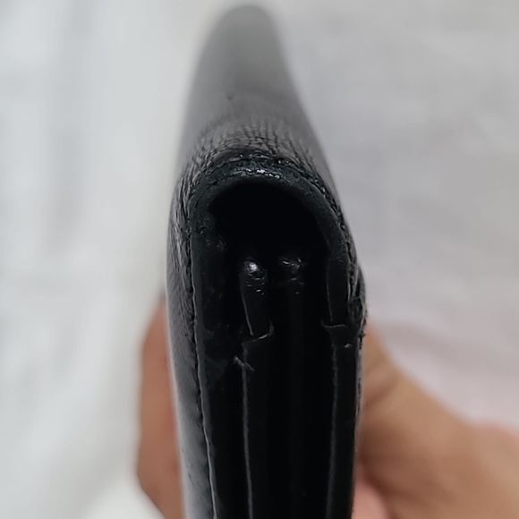 Salvatore Ferragamo Black Snap Wallet - Picture 14 of 16